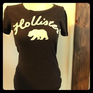 Hollister tee with logo